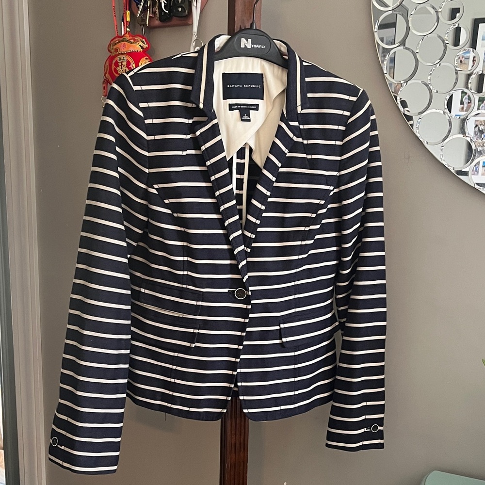 Banana Republic Navy Blue and White Striped Blazer size 4